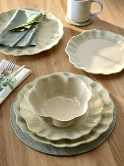 Eetservies En Pastaschalen*Next 12 Piece Handpainted Stripe Dinner Set