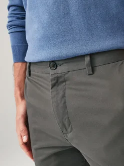 Shorts|Next - Strakke Pasvorm - Chinoshort met stretch Antraciet