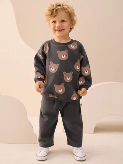 Truien En Breisels|Joggingbroeken|Next Antracietgrijze beer all-over print - Set met sweatshirt en joggingbroek met strepen (3mnd-7jr)