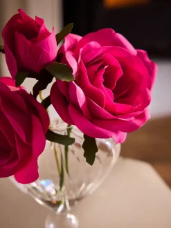 Kunstbloemen|Next Artificial Roses in Ribbed Heart Glass Vase