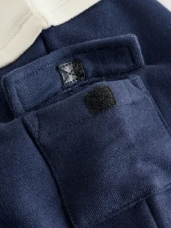 Rompertjes En Tuinbroeken|Baker by Ted Baker kiezelkleurig marineblauw en rood varsity-rompertje