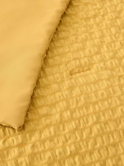 Kussentjes En Plaids|Kussentjes En Plaids*Next Beddensprei van kreukstof met textuur Geel