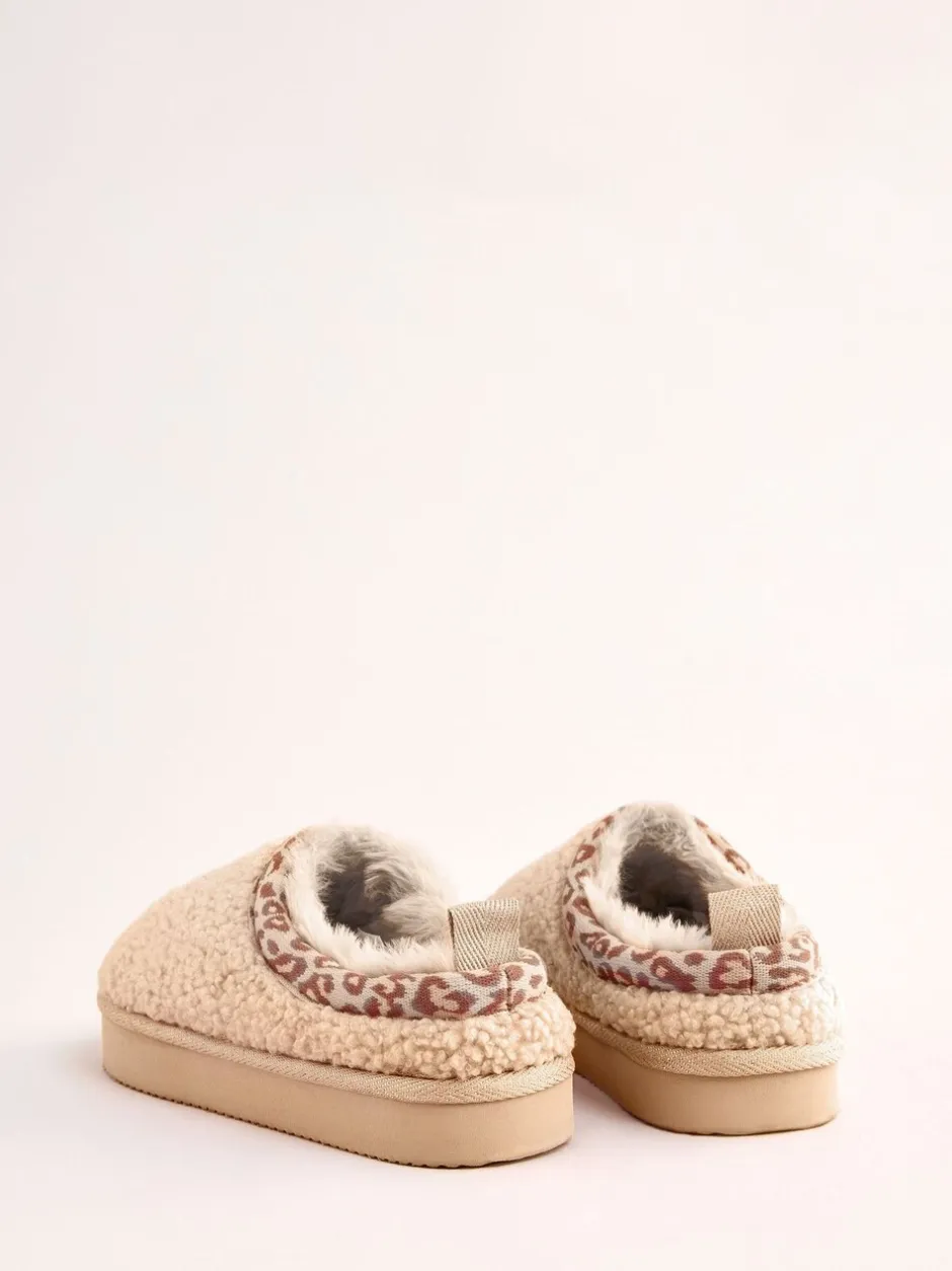 Pantoffels|Lipsy - EVA pantoffels met luipaardprint afwerking, borg en fluffy slip-on Klomp Beige