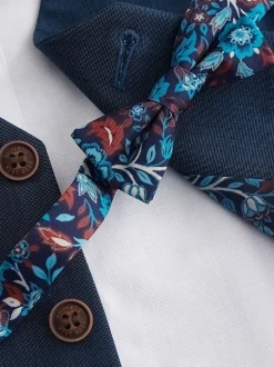 Broeken En Chino's|Kostuums En Herenvesten|Next Blauw - Set van gilet, shirt, broek en vlinderstrikje (3mnd-9jr)