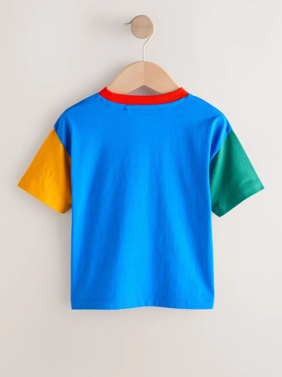 T-Shirts|Tops*Next Blauw/groen/gele graafmachine - T-shirt met korte mouwen en kleurblokken (3mnd-7jr) (3mnd-7jr)