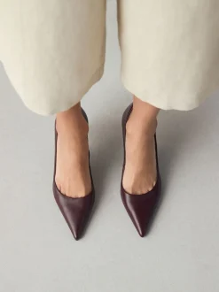 Ruimvallend En Extraruimvallend|Schoenen Met Hakken|Next Bordeauxrood - Leren mid-court pumps