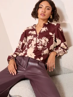 Tops En T-Shirts|Blouses En Overhemden*Friends Like These - blouse met V-hals, knopen en lange mouwen Bordeauxrood met bloemenprint