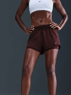 Shorts|Nike - Dri-FIT One 3 Inch 2-In-1 shorts met halfhoge taille Bourgondië crush