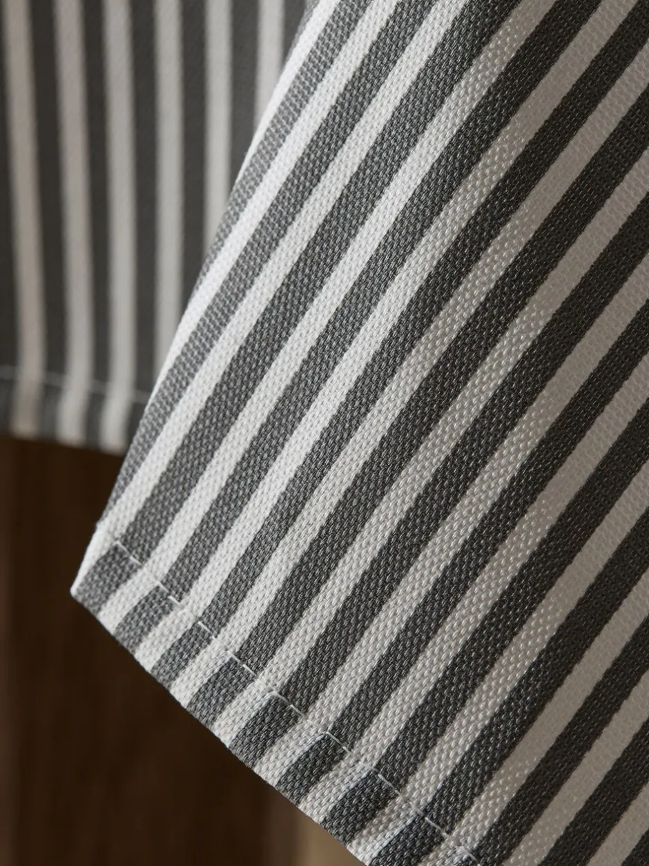 Tafellinnen En Placemats |Tafelgerei*Next Bronx Stripe Wipe Clean Tablecloth Zwart/wit