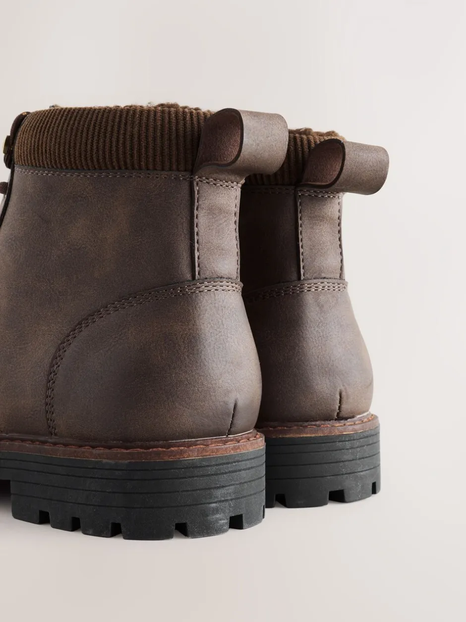 Boots*Next - Borg gevoerde laarzen met koordafwerking Bruin