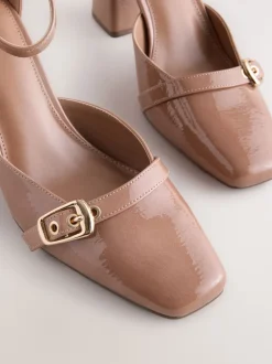 Schoenen Met Hakken|Next - Forever Comfort® Buckle Closed Toe Block Heels Bruin
