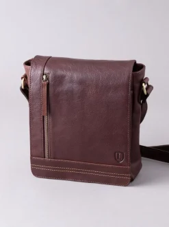 Tassen*Lakeland Leather - Keswick messenger bag, medium Bruin