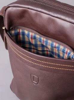 Tassen*Lakeland Leather - kleine Keswick Messenger Bag Bruin