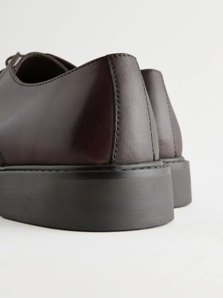 Schoenen|Formele Schoenen*Next - Leren schoenen met contrasterende neus Bruin