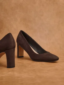 Schoenen Met Hakken|Linzi - Agenda Block Heel Courts Bruin