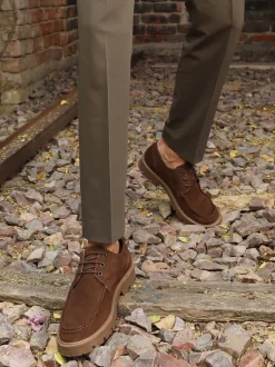 Schoenen*Off The Hook - Harvey Suede Leather Casual Lace-Up Boat Shoes Bruin