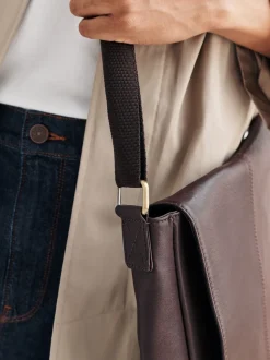 Tassen*Next - Signature leren messenger-tas Bruin