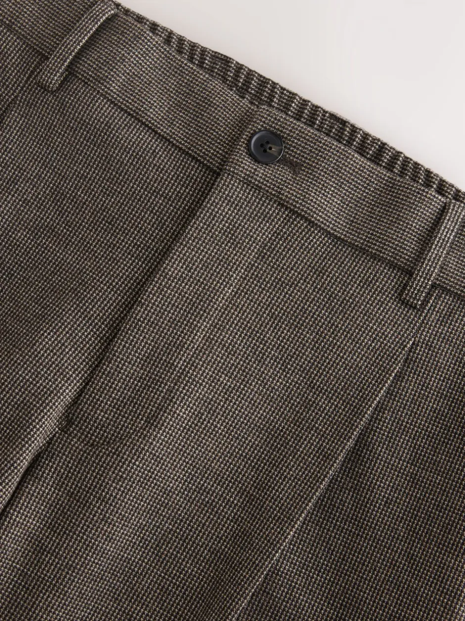 Formele Broek|Broeken En Chino's*Next - Slim fit getextureerde broek met elastische achterkant en stretchy Bruin