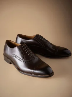 Formele Schoenen|Schoenen*Next - Standaard pasvorm - Signature Leather - Oxford schoenen met neusstuk Bruin