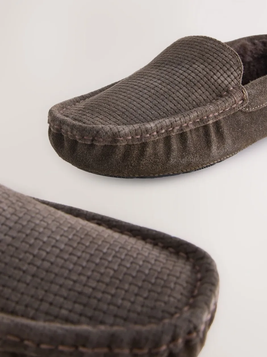 Pantoffels|Next - Suède mocassinpantoffels met voering van imitatiebont Bruin