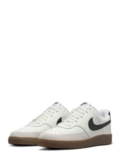 Sneakers|Nike Bruin/wit - Court Vision lage sneakers