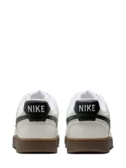 Sneakers|Nike Bruin/wit - Court Vision lage sneakers