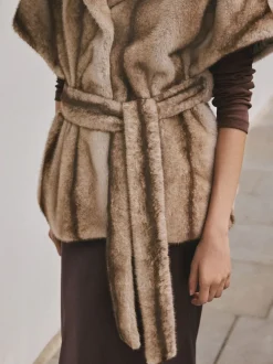 Jassen En Jacks|Next Camel - Faux Fur Tie Waisted Gilet