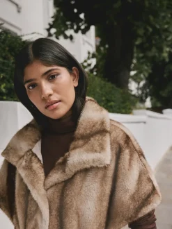 Jassen En Jacks|Next Camel - Faux Fur Tie Waisted Gilet