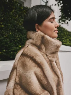 Jassen En Jacks|Next Camel - Faux Fur Tie Waisted Gilet