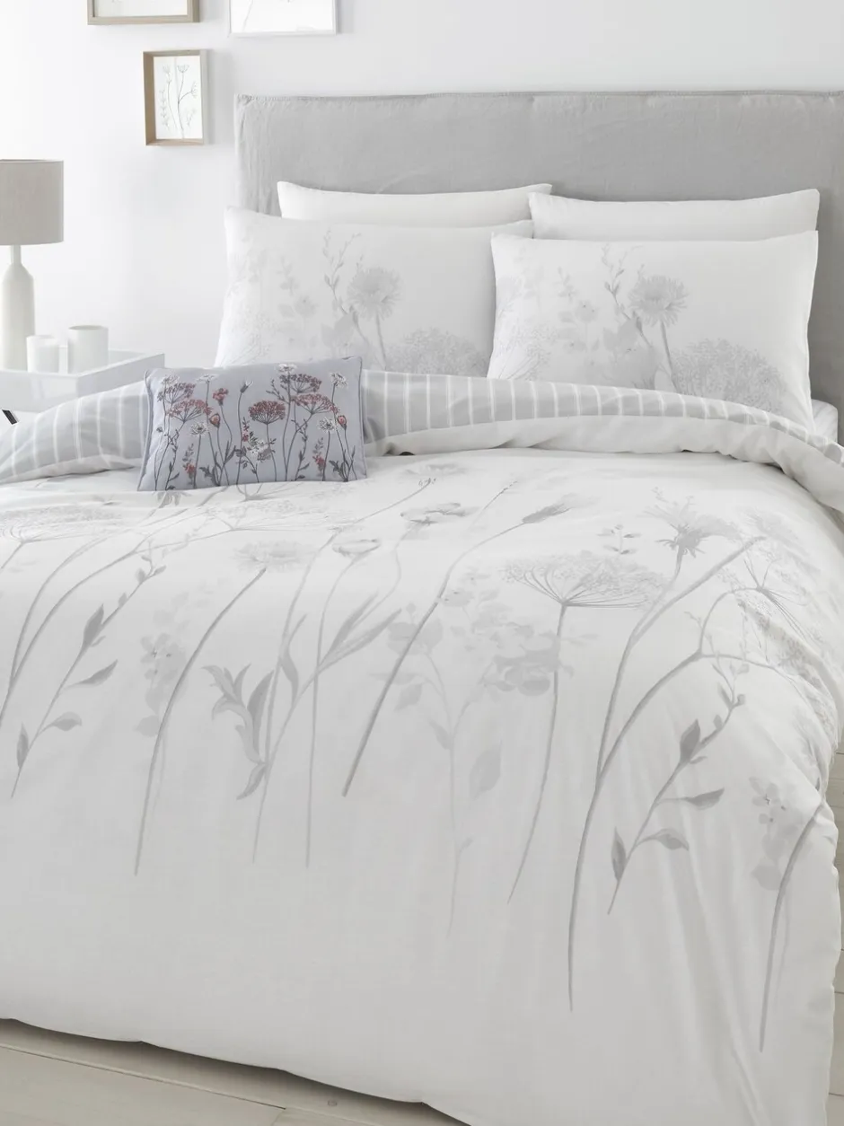 Catherine Lansfield|Beddengoedsets En Dekbedovertrekken|Catherine Lansfield - Meadowsweet omkeerbare dekbedovertrekset met bloemenprint Grijs/wit