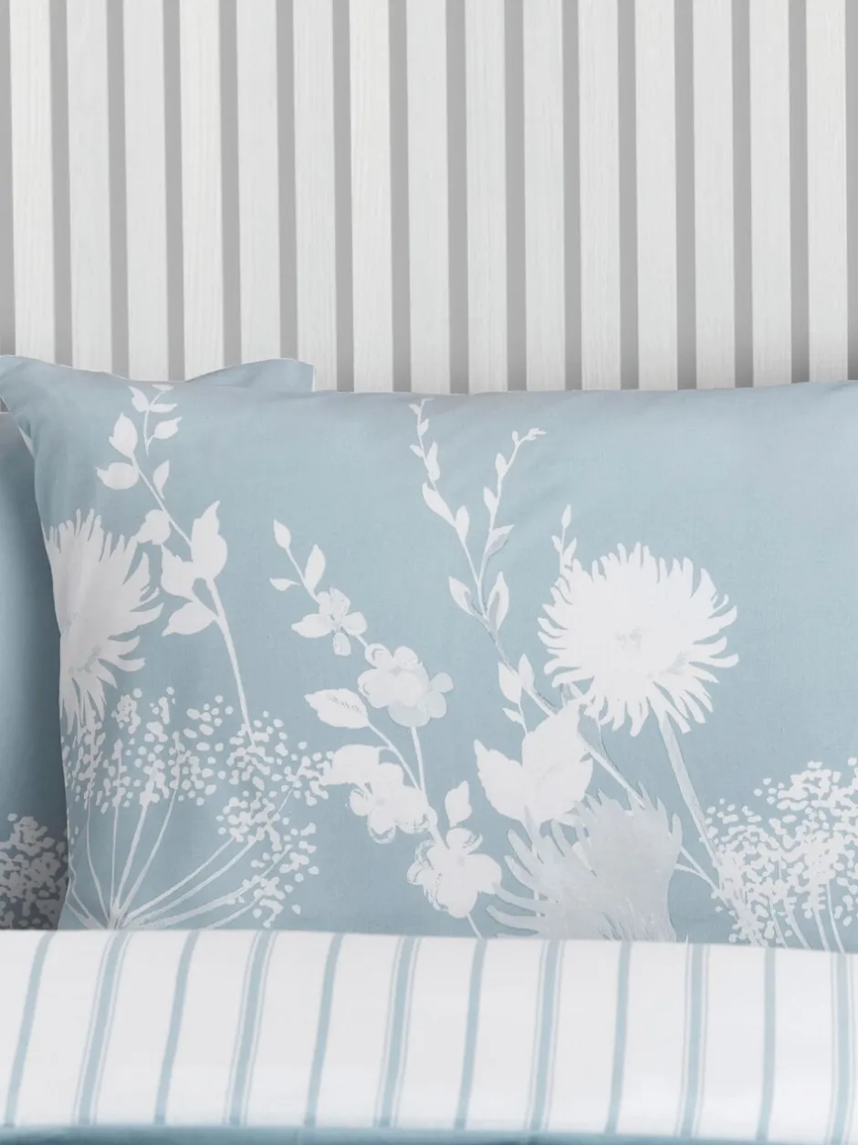Catherine Lansfield|Catherine Lansfield - Meadowsweet omkeerbare dekbedovertrekset met bloemenprint Blauw