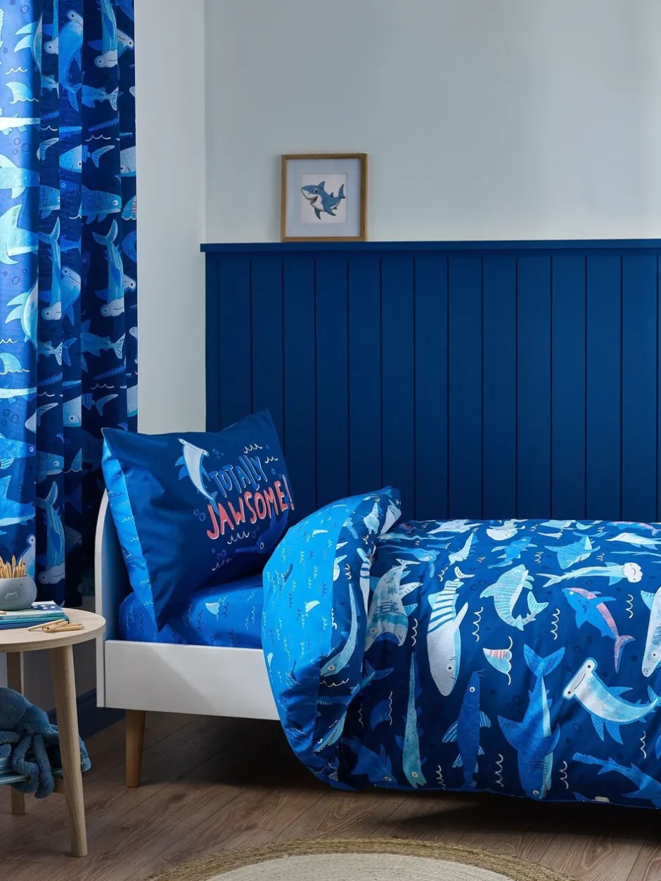 Catherine Lansfield*Catherine Lansfield Jawsome Shark Reversible Duvet Cover Set