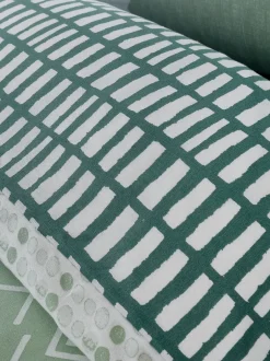 Catherine Lansfield*Catherine Lansfield Larsson set van dekbedovertrek en sloop met geometrische print