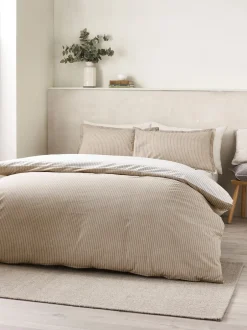 Catherine Lansfield|Catherine Lansfield Oxford Pinstripe Reversible Duvet Cover Set Natuurlijk