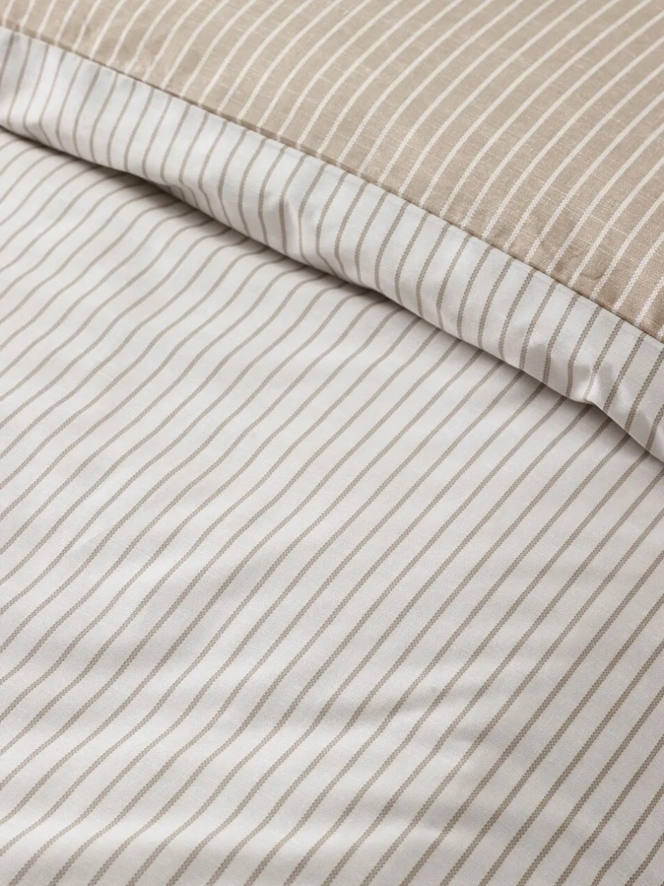 Catherine Lansfield|Catherine Lansfield Oxford Pinstripe Reversible Duvet Cover Set Natuurlijk