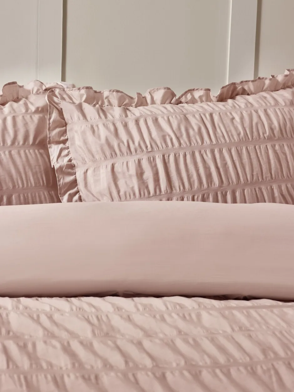 Catherine Lansfield|Catherine Lansfield Seersucker Frill Duvet Cover Set Roze