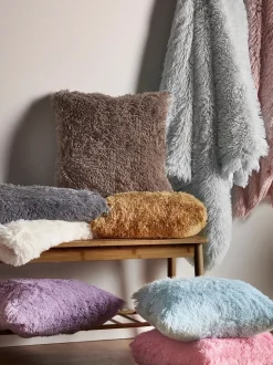Catherine Lansfield|Catherine Lansfield So Soft Cuddly Deep Pile bedloper van imitatiebont Zilver