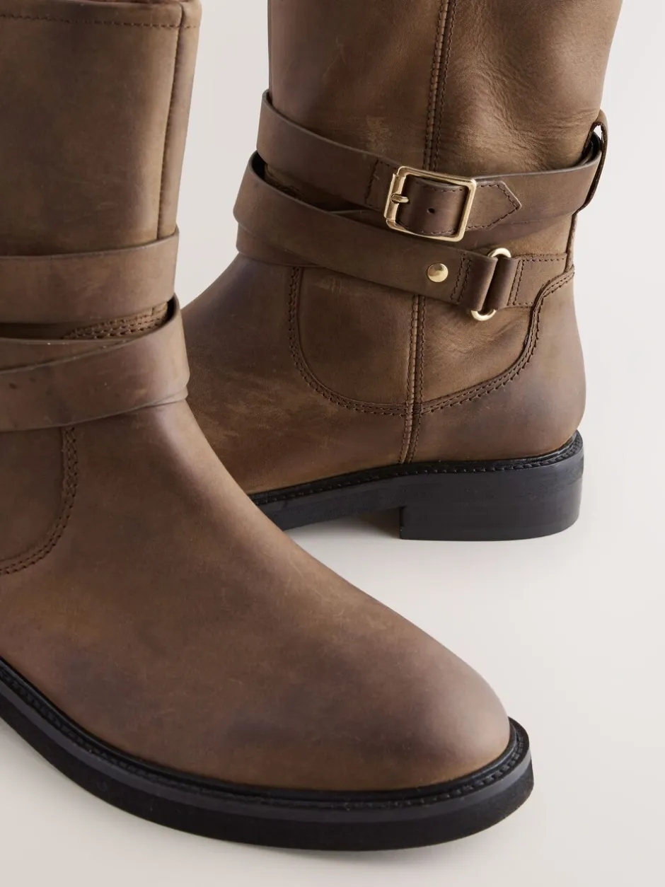 Ruimvallend En Extraruimvallend|Boots|Next - Forever Comfort® Borg Lined Buckle Trim Ankle Boots Chestnut Brown Oiled Leather