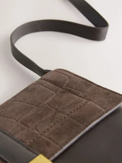 Tassen En Portemonnees*Next - Crossbodytas met imitatie krokodillenleer Chocoladebruin