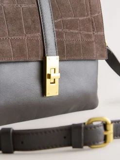 Tassen En Portemonnees*Next - Crossbodytas met imitatie krokodillenleer Chocoladebruin