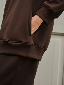 Hoody's En Sweatshirts*Next Chocoladebruin - Essentials sweatshirt met relaxte pasvorm, lange snit en zakken