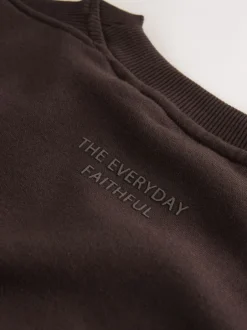 Hoody's En Sweatshirts*Next Chocoladebruin - Essentials sweatshirt met relaxte pasvorm, lange snit en zakken