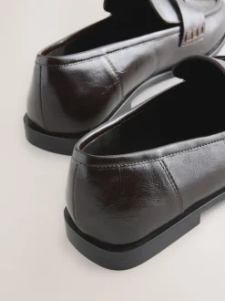 Lage Schoenen|Next - Forever Comfort® Penny loafers met ronde neus Chocoladebruin