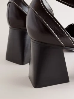 Schoenen Met Hakken|Next - Forever Comfort® Point Toe Buckle Block Heels Chocoladebruin