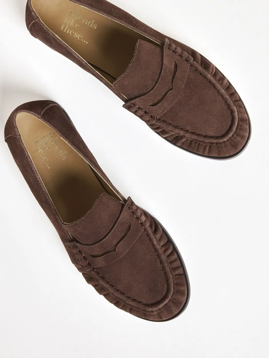Lage Schoenen|Friends Like These - Flat Ruched Comfort Slip On Penny Loafers Chocoladebruin