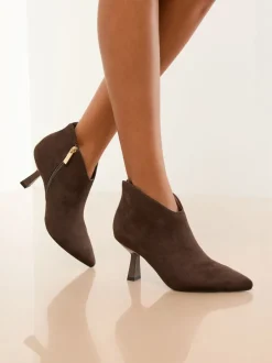 Boots*Lipsy - Faux Suede Low Heel Ankle Kitten Heels Chocoladebruin