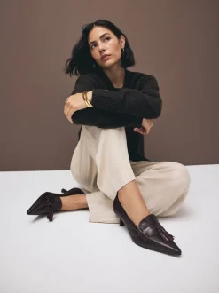 Ruimvallend En Extraruimvallend|Schoenen Met Hakken*Next - Premium Leather With Motionflex Point Toe Tassel Heels Loafers Chocoladebruin
