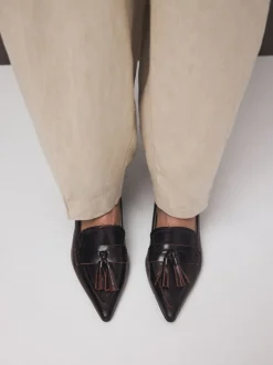 Ruimvallend En Extraruimvallend|Schoenen Met Hakken*Next - Premium Leather With Motionflex Point Toe Tassel Heels Loafers Chocoladebruin