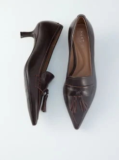Ruimvallend En Extraruimvallend|Schoenen Met Hakken*Next - Premium Leather With Motionflex Point Toe Tassel Heels Loafers Chocoladebruin