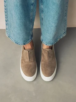 Sneakers|Next Chocoladebruin - Signature leren sneakers met dikke plateauzolen en sleehak